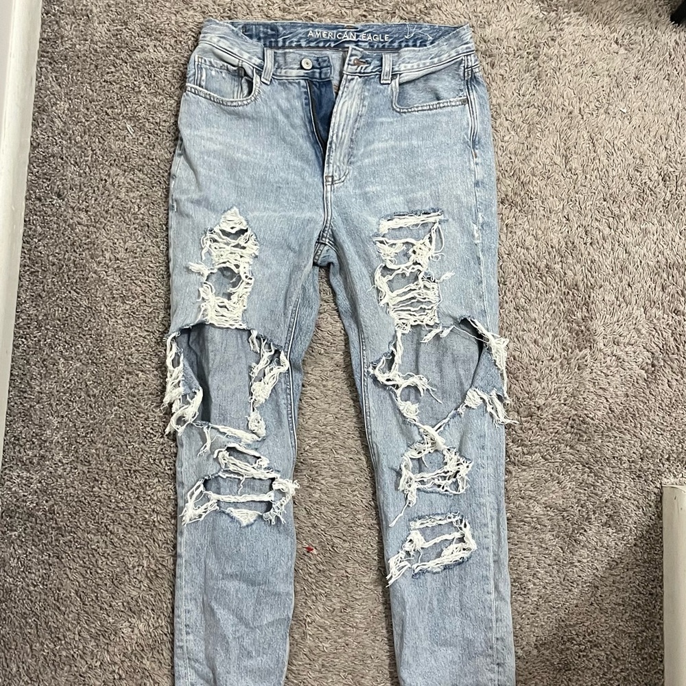 American Eagle Outfitters Light Blue Ripped Jeans